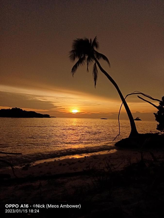 Ambower Homestay Raja Ampat Fam Bagian luar foto