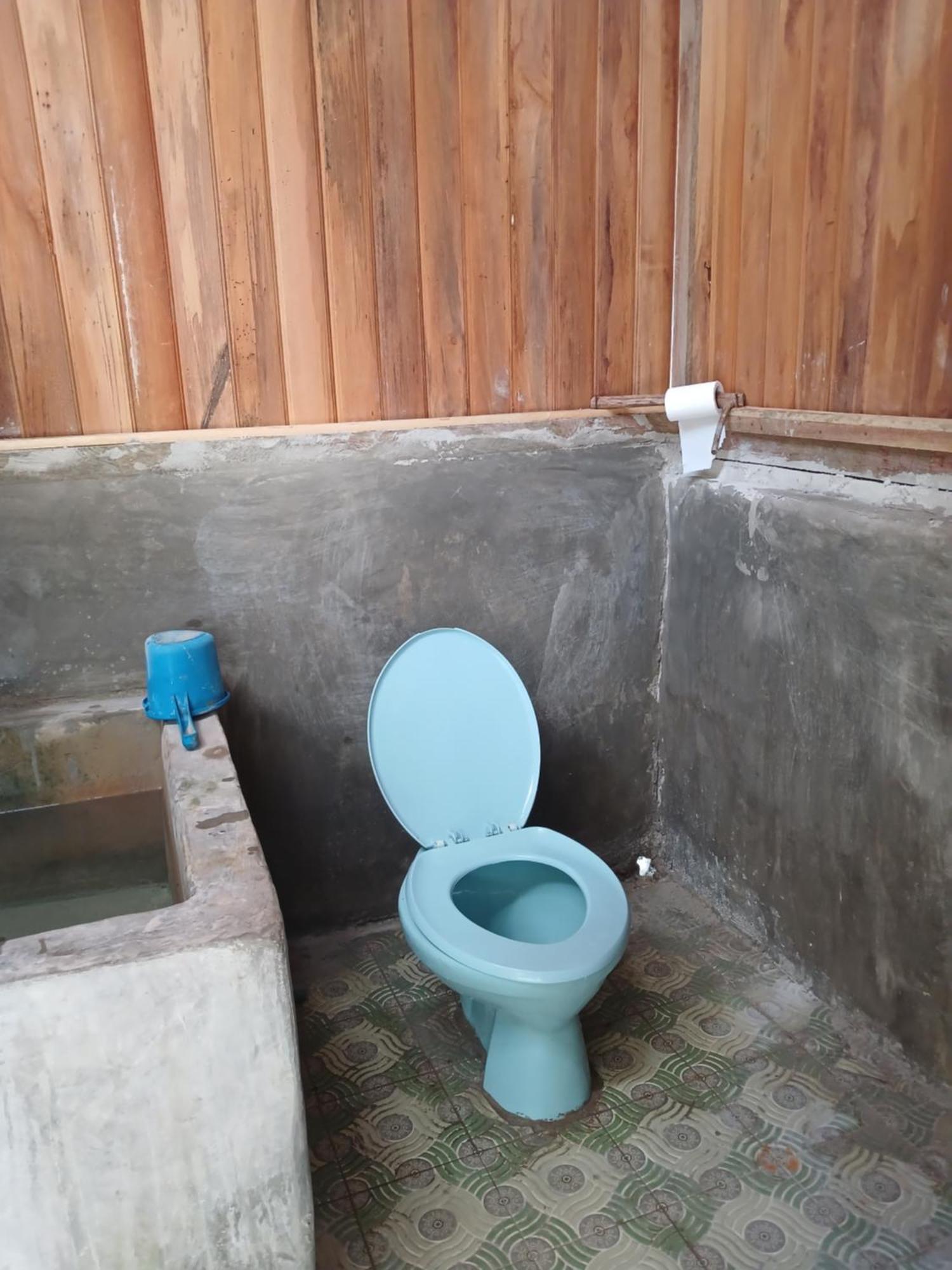 Ambower Homestay Raja Ampat Fam Bagian luar foto